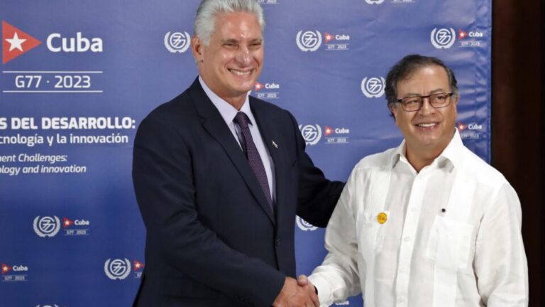 cuba-se-solidariza-com-petro-e-acusa-os-eua-de-novo-ataque-imperialista