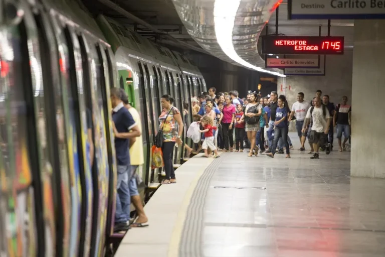 passageiros-reclamam-de-mudancas-sem-aviso-e-superlotacao-no-metro-de-fortaleza