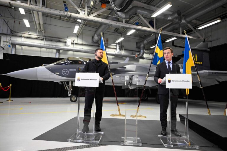 Ucrânia negocia até 150 caças Gripen, os mesmos do Brasil ucrania-negocia-ate-150-cacas-gripen,-os-mesmos-do-brasil