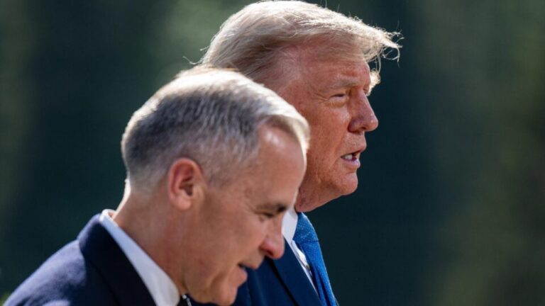 Trump corta negociações com Canadá após uso fraudulento de vídeo com Reagan criticando tarifas trump-corta-negociacoes-com-canada-apos-uso-fraudulento-de-video-com-reagan-criticando-tarifas