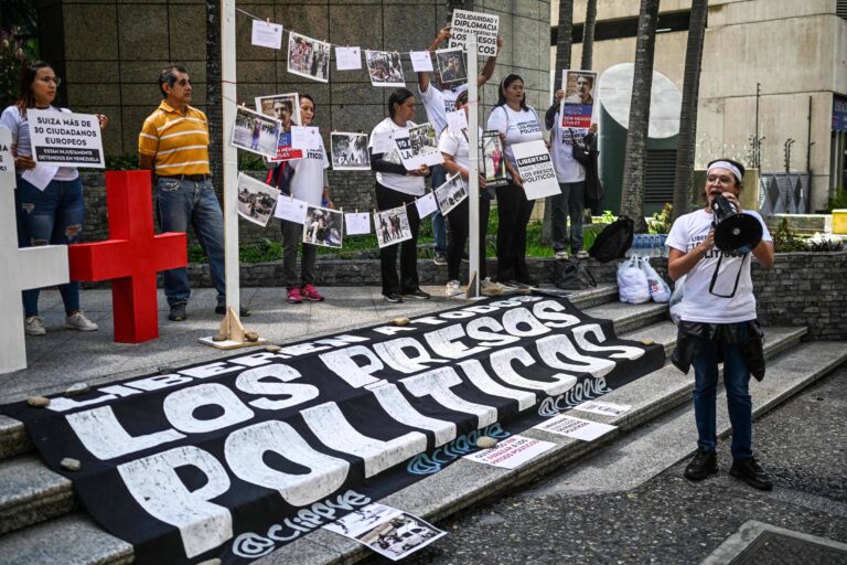 venezuela-liberta-17-colombianos-que-estavam-presos-no-pais