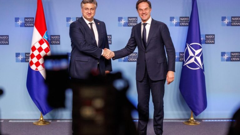 aumento-da-tensao-na-europa-faz-croacia-aprovar-retorno-do-servico-militar-obrigatorio