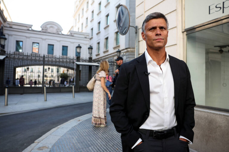 Maduro pede à Suprema Corte que casse nacionalidade de líder opositor Leopoldo López maduro-pede-a-suprema-corte-que-casse-nacionalidade-de-lider-opositor-leopoldo-lopez
