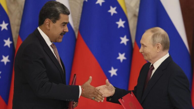 Em meio a tensões com os EUA, Rússia ratifica acordo estratégico com a Venezuela em-meio-a-tensoes-com-os-eua,-russia-ratifica-acordo-estrategico-com-a-venezuela