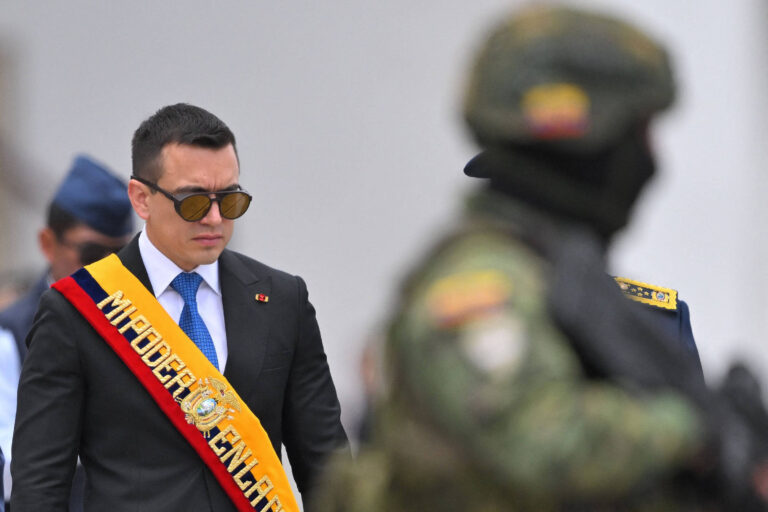 presidente-do-equador-propoe-base-militar-estrangeira-em-galapagos