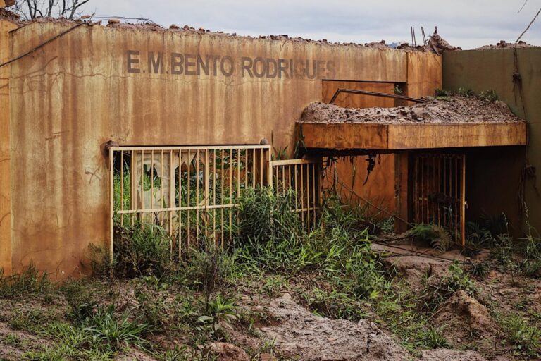 crimes-compensam-financeiramente-para-mineradoras,-denuncia-mab-dez-anos-apos-mariana