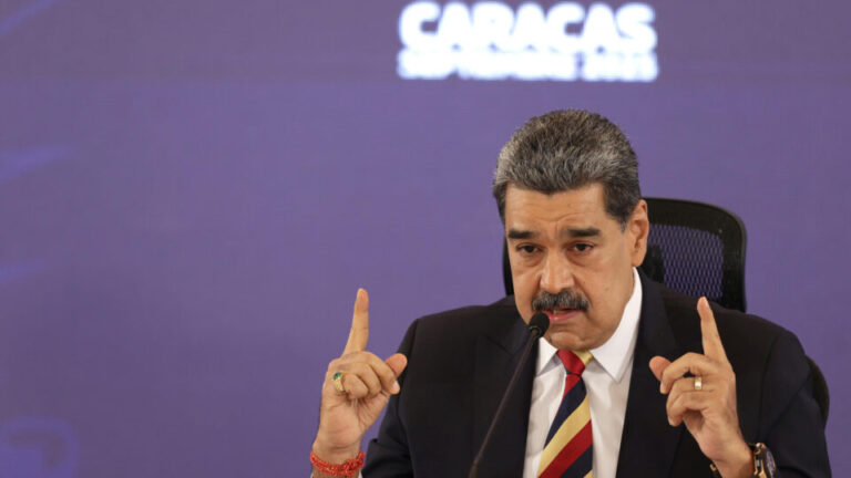 Sob pressão dos EUA, Maduro diz manter diálogo diário e permanente com a Rússia sob-pressao-dos-eua,-maduro-diz-manter-dialogo-diario-e-permanente-com-a-russia