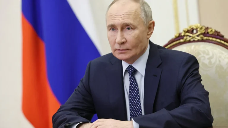 russia-deixou-otan-acompanhar-teste-de-supermissil,-diz-putin