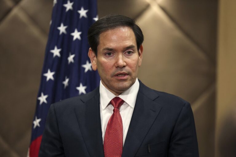 marco-rubio-se-reune-com-parlamentares-para-prestar-esclarecimentos-sobre-ataques-a-embarcacoes