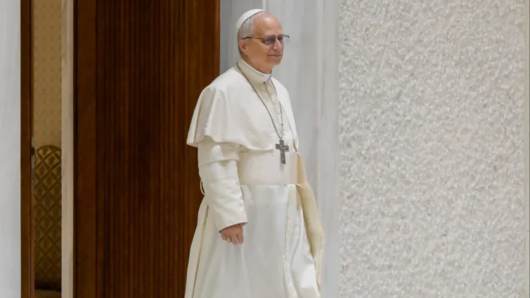 Papa E Líder Palestino Discutem Solução De Dois Estados Em 1º Encontro papa-e-lider-palestino-discutem-solucao-de-dois-estados-em-1o-encontro