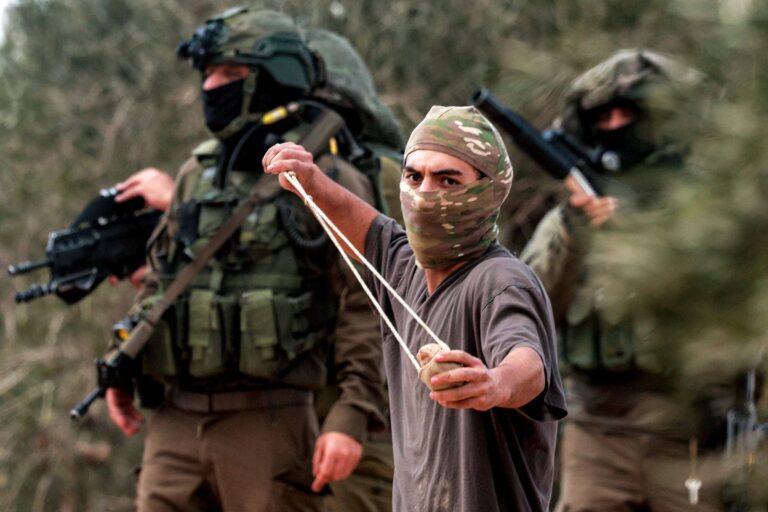 Número de ataques de colonos israelenses contra palestinos na Cisjordânia atinge recorde, diz ONU numero-de-ataques-de-colonos-israelenses-contra-palestinos-na-cisjordania-atinge-recorde,-diz-onu