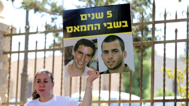 israel-recebe-corpo-de-militar-morto-em-emboscada-na-faixa-de-gaza-ha-11-anos