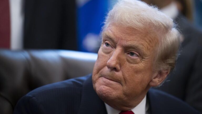 democratas-divulgam-e-mail-em-que-epstein-afirmaria-que-trump-sabia-de-esquema-sexual