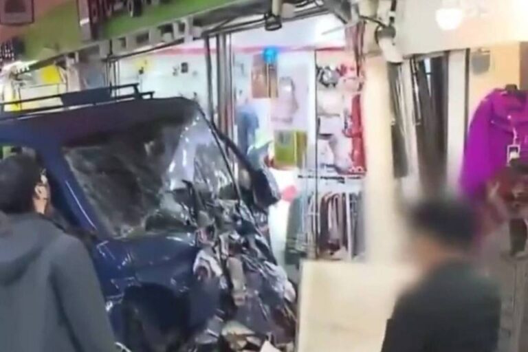 Van de carga invade mercado na Coreia do Sul e mata 2 pessoas; veja vídeo van-de-carga-invade-mercado-na-coreia-do-sul-e-mata-2-pessoas;-veja-video