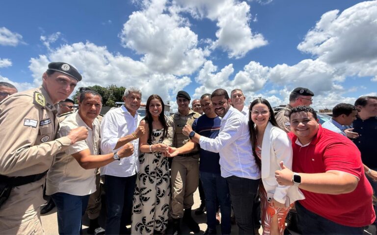 nilo-pecanha-recebe-nova-viatura-que-sera-destinada-ao-povoado-de-sao-benedito