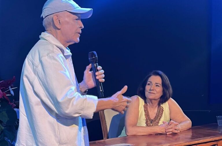 prefeito-marcos-medrado-prestigia-lancamento-do-livro-valenca-da-bahia-origens-e-raizes