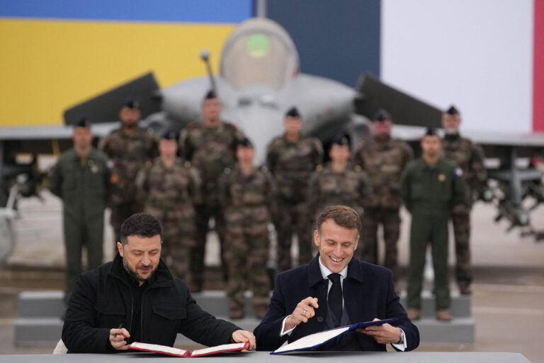 depois-do-gripen,-ucrania-compra-100-cacas-franceses-rafale