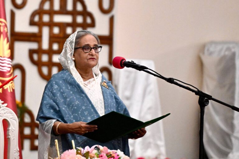 ex-primeira-ministra-de-bangladesh-e-condenada-a-morte-por-repressao-a-protestos