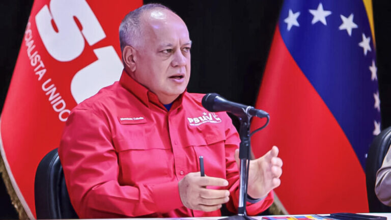 indigenas-treinam-forcas-da-venezuela-para-usarem-flechas-envenenadas-contra-os-eua,-diz-chavista