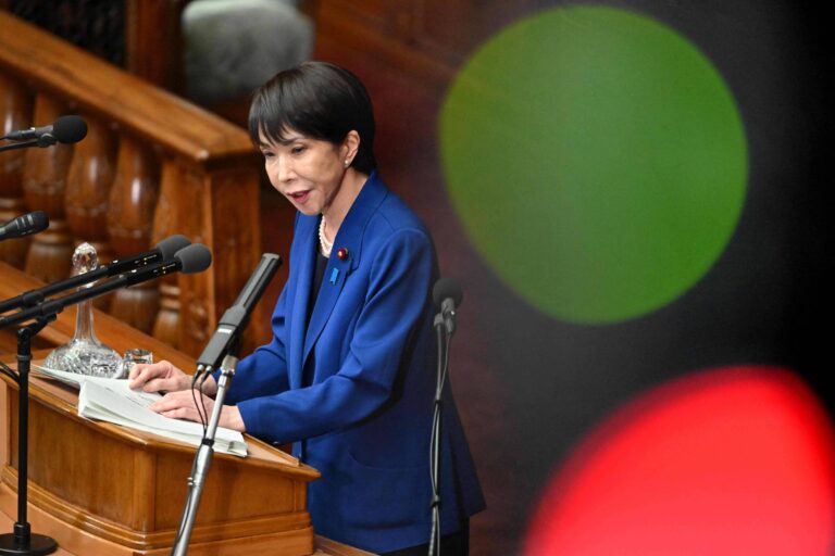 Primeira-ministra do Japão fala em ‘relação construtiva’ com China, mas mantém posição sobre Taiwan primeira-ministra-do-japao-fala-em-‘relacao-construtiva’-com-china,-mas-mantem-posicao-sobre-taiwan