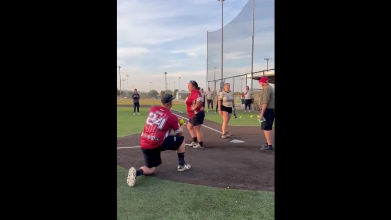 jogadora-nao-percebe-pedido-de-casamento-em-campo-e-reacao-viraliza