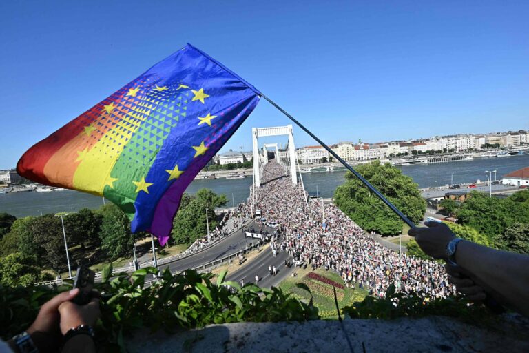 corte-da-ue-diz-que-casamento-gay-tem-de-ser-reconhecido-por-todo-o-bloco