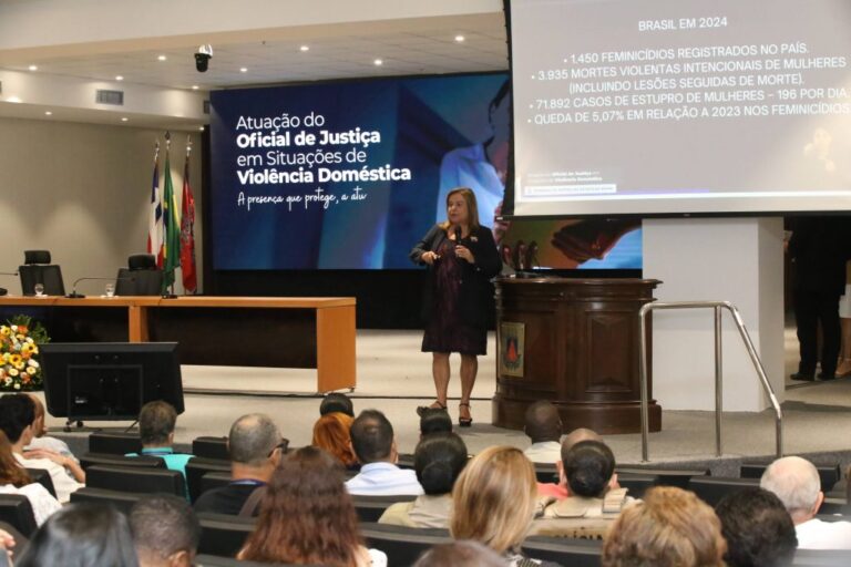 seminario-aborda-a-atuacao-do-oficial-de-justica-em-situacoes-de-violencia-domestica