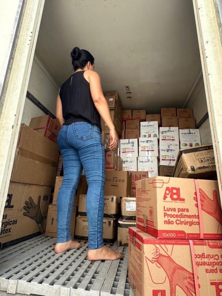 caminhao-com-medicamentos-chega-a-valenca-para-regularizar-abastecimento-das-unidades-de-saude