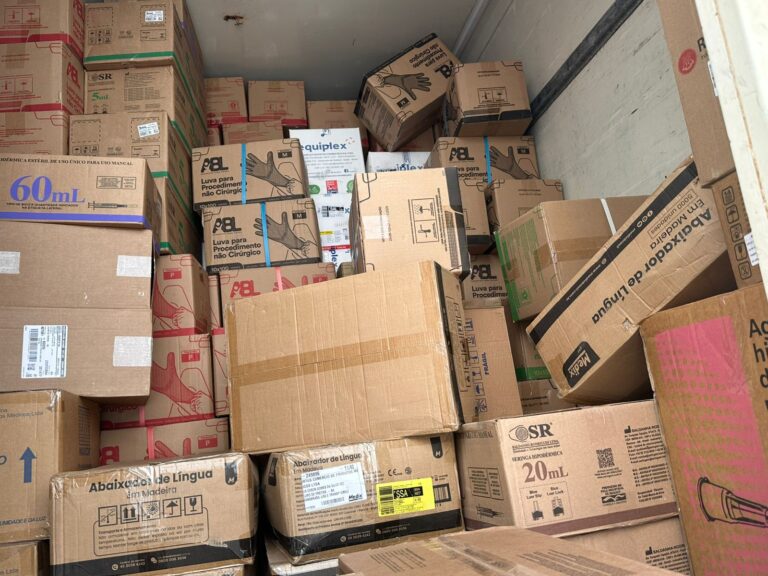 caminhao-com-medicamentos-chega-a-valenca-para-regularizar-abastecimento-das-unidades-de-saude