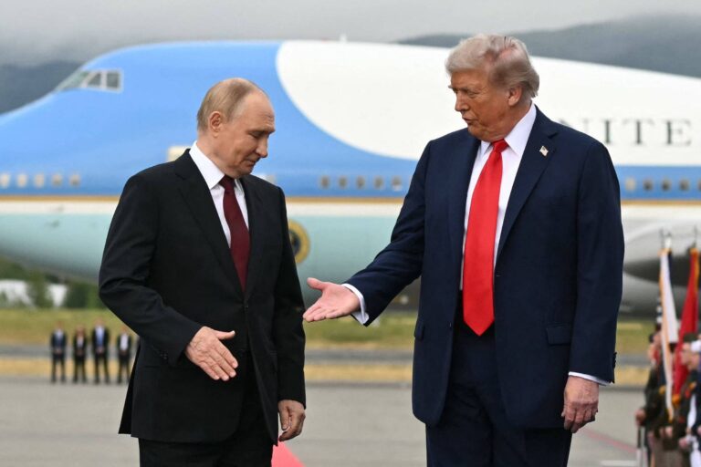 Rússia elogia e diz que concorda com estratégia de segurança dos EUA russia-elogia-e-diz-que-concorda-com-estrategia-de-seguranca-dos-eua
