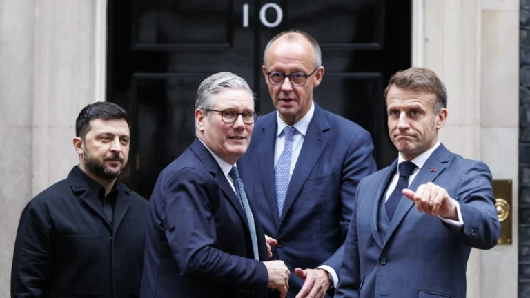 zelensky-se-reune-com-starmer,-macron-e-merz:-“momento-decisivo”