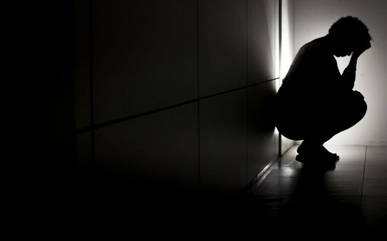 fiocruz:-populacao-jovem-apresenta-o-maior-risco-de-suicidio