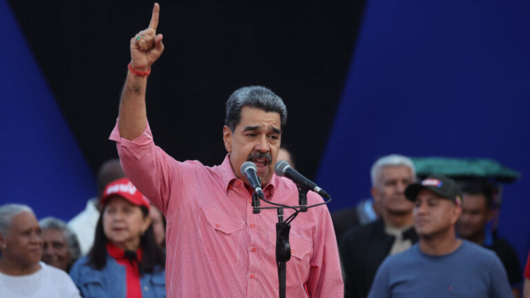 eua-preparam-novas-interceptacoes-de-navios-com-petroleo-da-venezuela,-diz-agencia
