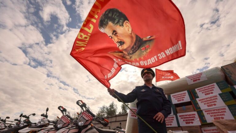 Cidade russa muda de nome por um dia para homenagear Stálin cidade-russa-muda-de-nome-por-um-dia-para-homenagear-stalin