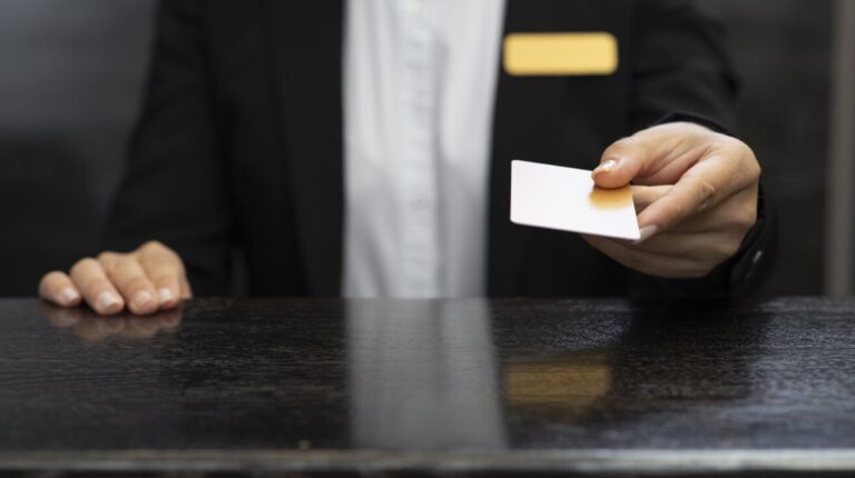 novas-regras-de-hospedagem-entram-em-vigor-no-pais