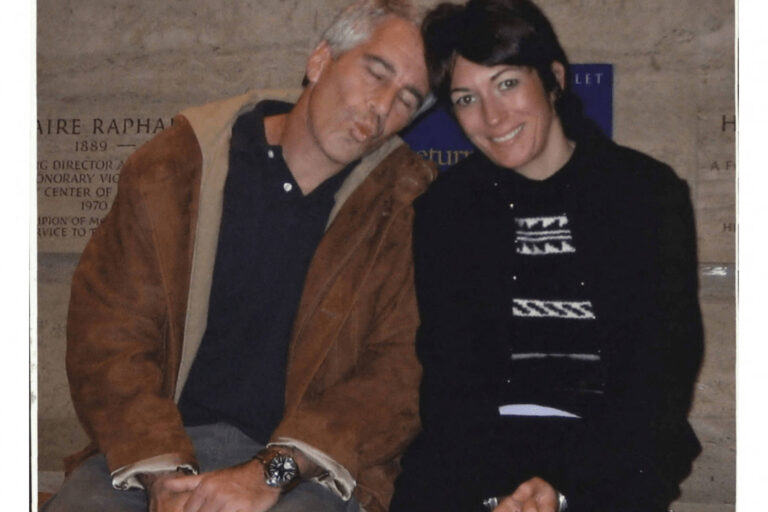 Advogado do governo Trump tentou poupar presidente em depoimento com companheira de Epstein advogado-do-governo-trump-tentou-poupar-presidente-em-depoimento-com-companheira-de-epstein