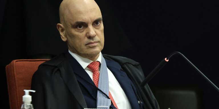 moraes-autoriza-bolsonaro-a-fazer-cirurgia,-mas-nega-prisao-domiciliar