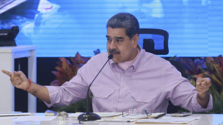 Venezuela diz ter recebido apoio do Irã para combater pressão militar dos EUA venezuela-diz-ter-recebido-apoio-do-ira-para-combater-pressao-militar-dos-eua
