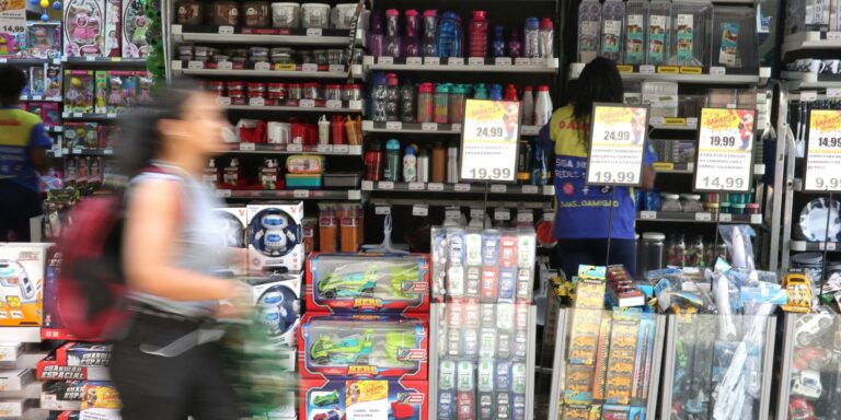 comercio-amplia-vendas-e-contratacoes-temporarias-no-natal