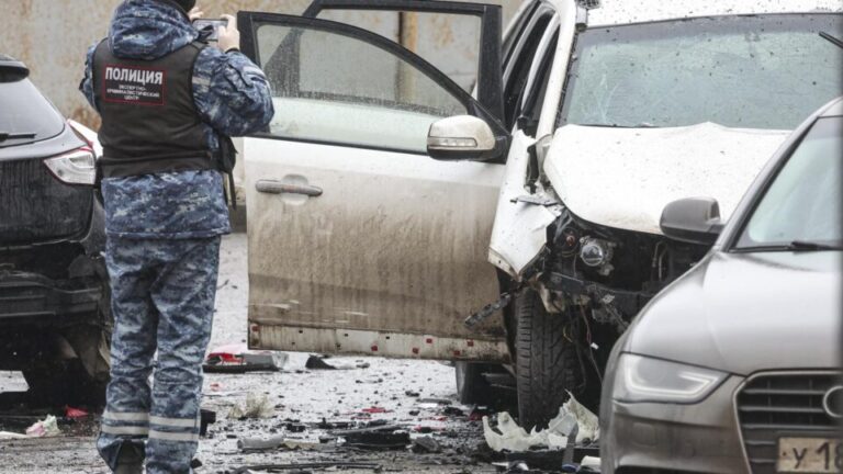 chefe-de-operacoes-do-estado-maior-russo-morre-em-explosao-com-carro-bomba-em-moscou