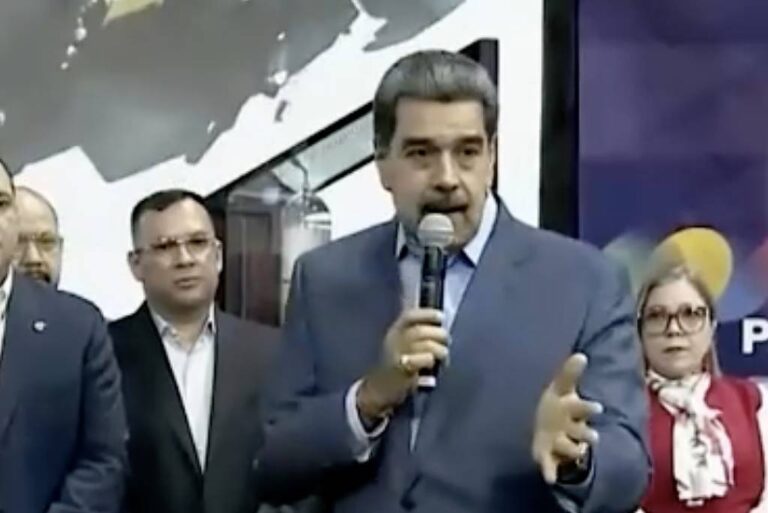 Venezuela aprova lei para proteger navios em meio a clima de guerra com os EUA venezuela-aprova-lei-para-proteger-navios-em-meio-a-clima-de-guerra-com-os-eua