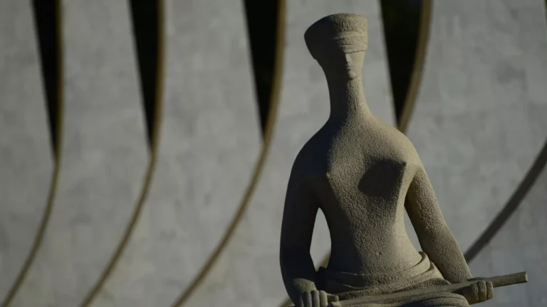 desconfiamos-porque-temos-memoria