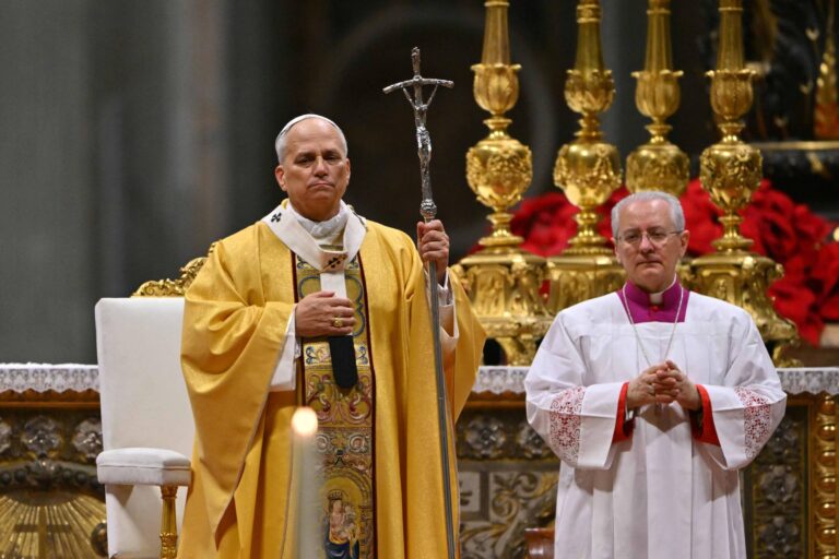 ‘Negar ajuda aos pobres é rejeitar a Deus’, diz papa Leão 14 em sua 1ª Missa do Galo ‘negar-ajuda-aos-pobres-e-rejeitar-a-deus’,-diz-papa-leao-14-em-sua-1a-missa-do-galo
