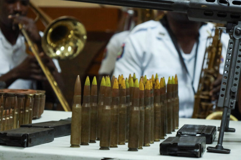 contrabando-dribla-sancoes-e-impulsiona-entrada-de-armas-no-haiti