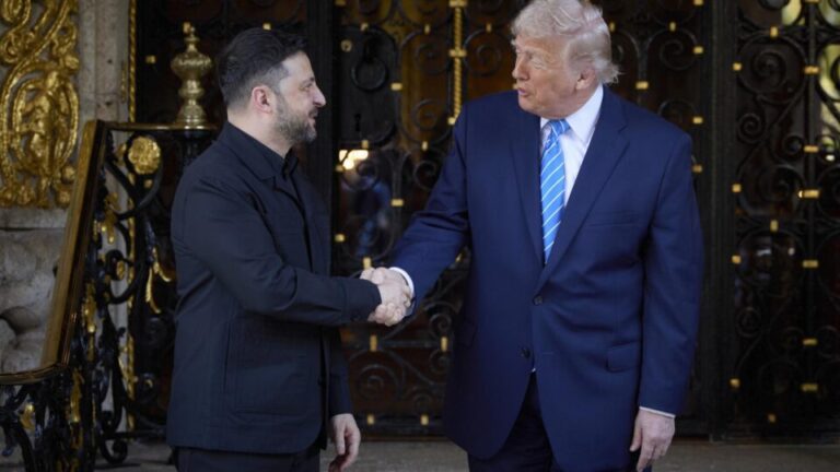 Ao lado de Zelensky, Trump diz estar muito perto de acordo de paz entre Rússia e Ucrânia ao-lado-de-zelensky,-trump-diz-estar-muito-perto-de-acordo-de-paz-entre-russia-e-ucrania