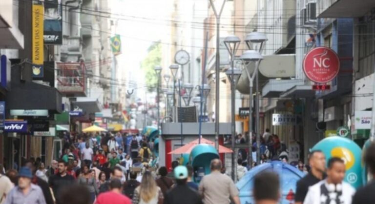 datafolha:-otimismo-cresce-e-69%-dos-brasileiros-projetam-melhora-na-situacao-pessoal-em-2026