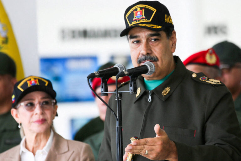 sem-forca-militar,-bloquear-petroleo-nao-bastara-para-maduro-cair,-dizem-analistas