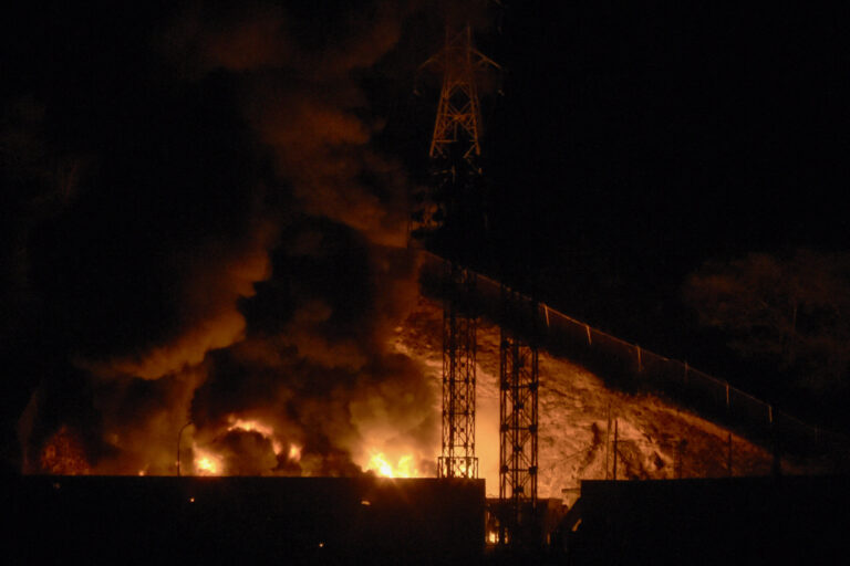 venezuela-e-bombardeada-pelos-estados-unidos-e-ativa-plano-de-defesa