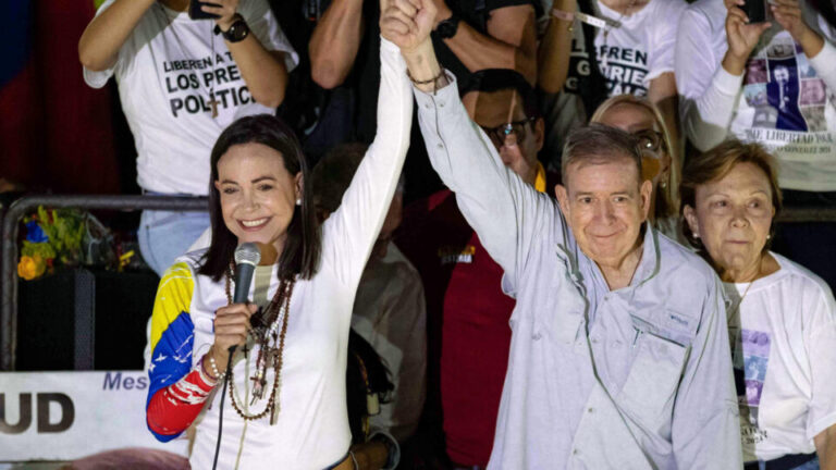 opositora-maria-corina-comemora-ataque-dos-eua-a-venezuela:-chegou-a-hora-da-liberdade