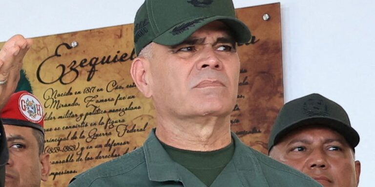 Equipe de segurança de Maduro foi morta a sangue frio, diz ministro equipe-de-seguranca-de-maduro-foi-morta-a-sangue-frio,-diz-ministro